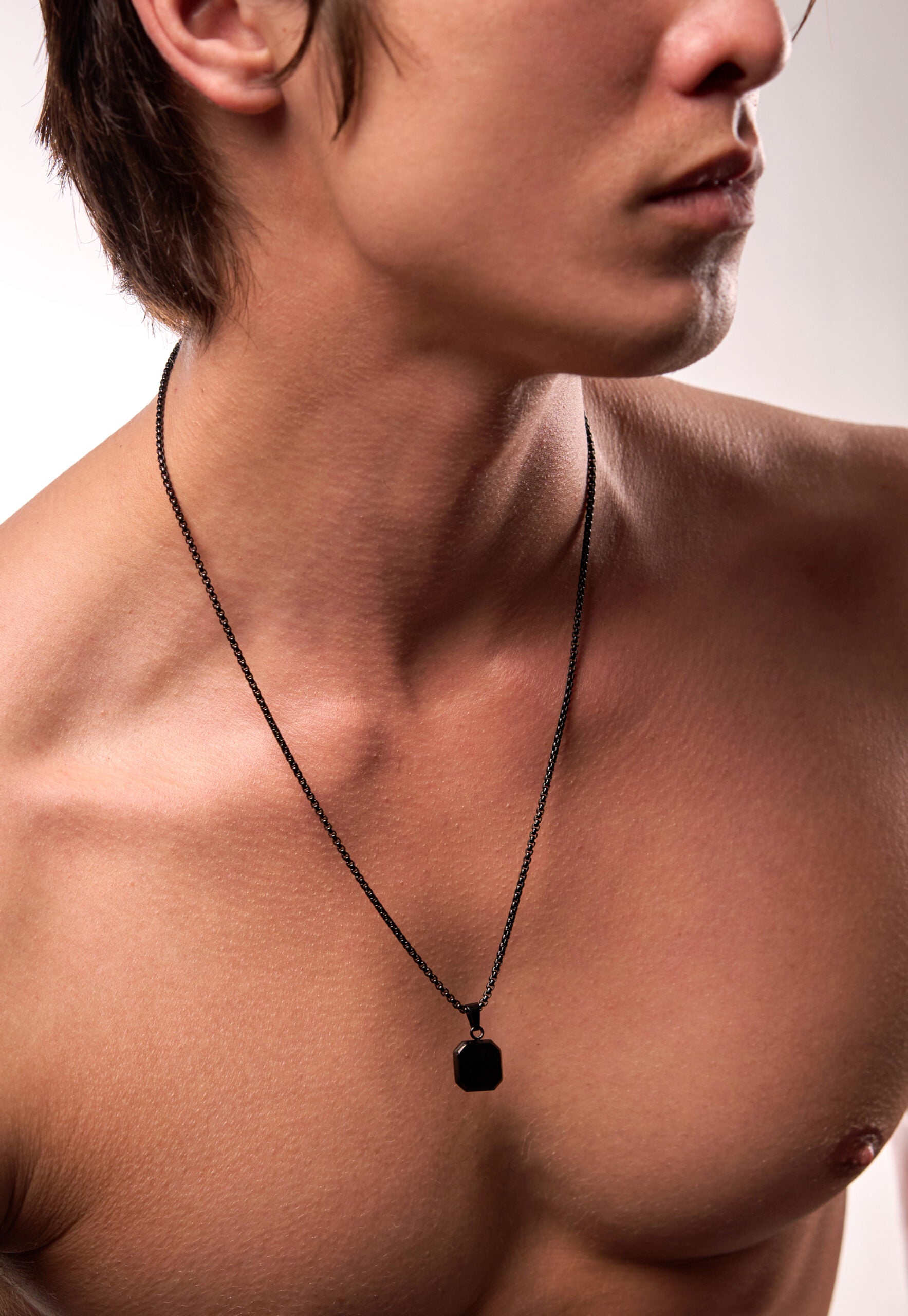https://socialpepper.co/wp-content/uploads/2025/11/Social-pepper-Mens8646-scaled.jpg